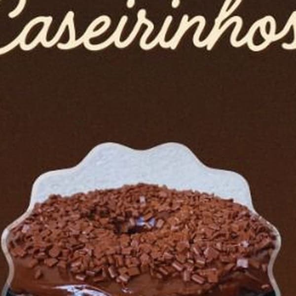 Bolo de chocolate com brigadeiro